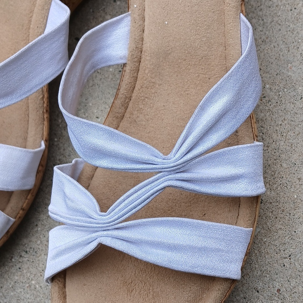 TUSCANY Easy Street Women's Wedge Sandal ITALY White & Silver Size 11 - Picture 6 of 10